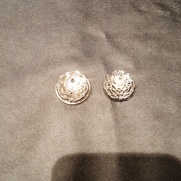 Camrose & Kross Swarovski Crystal Earrings - Picture 6 of 6